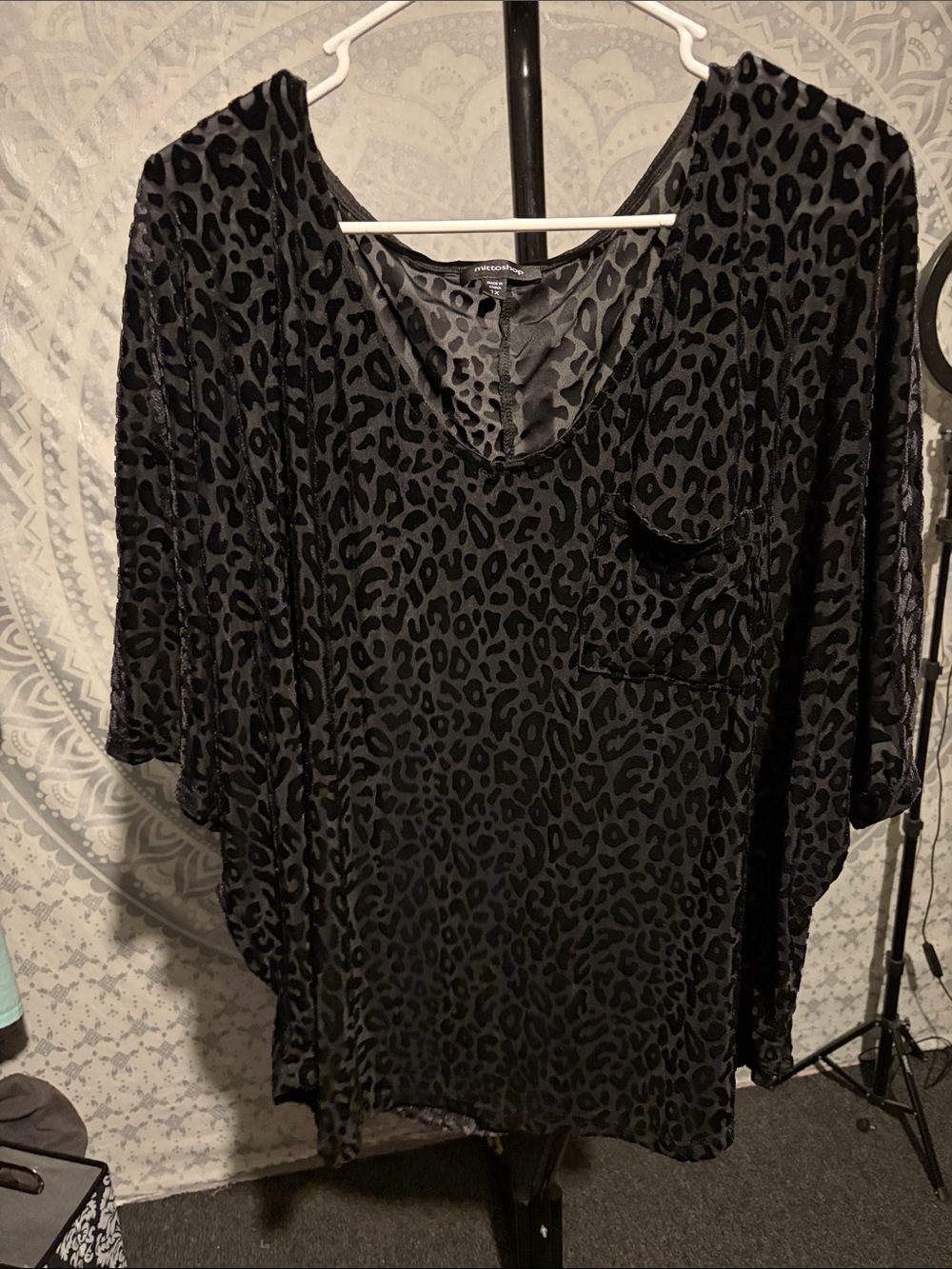 Mittoshop Black Velvet Burnout Leopard Print V-Neck Top Plus Size 1X Dolman